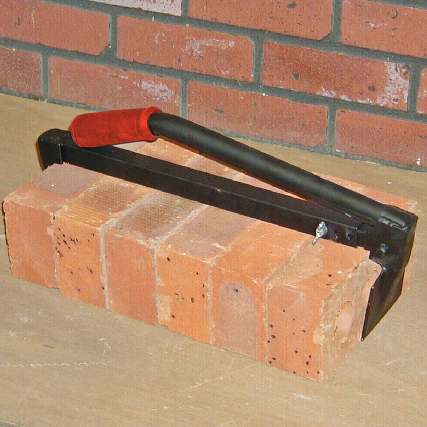 Faithfull Brick Lifter, Black / Red - Image 3