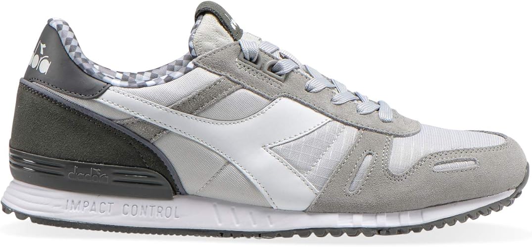diadora titan camo