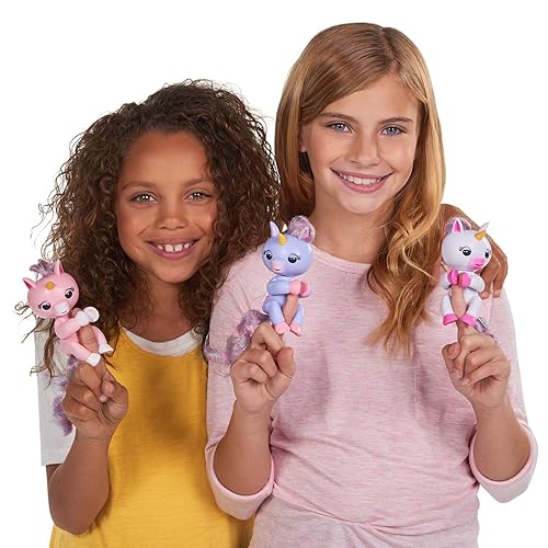 Fingerlings Baby Unicorn Alika (Purple with Rainbow Mane and