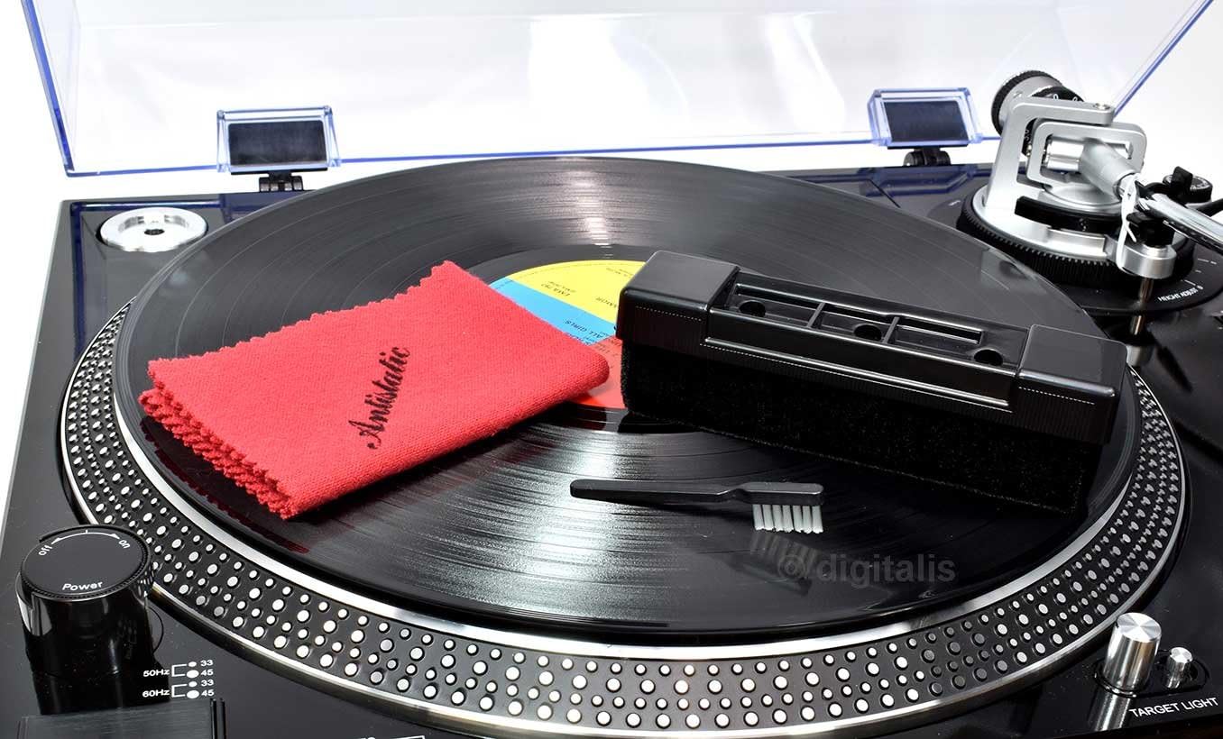 Vinyl Kleen Soft Brush Velvet Cleaning Brush for Vinyl Records and Stylus with Antistatic Cloth (Velvet Pad and Antistatic Cloth)