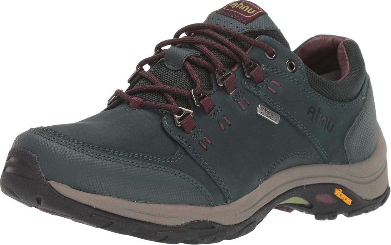 teva womens hiking shoes