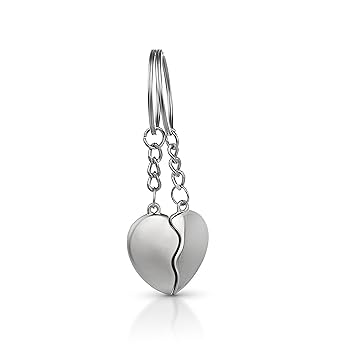 Three Shades Silver Magnet Heart Keychain for Beautiful Couple (Shining Silver)