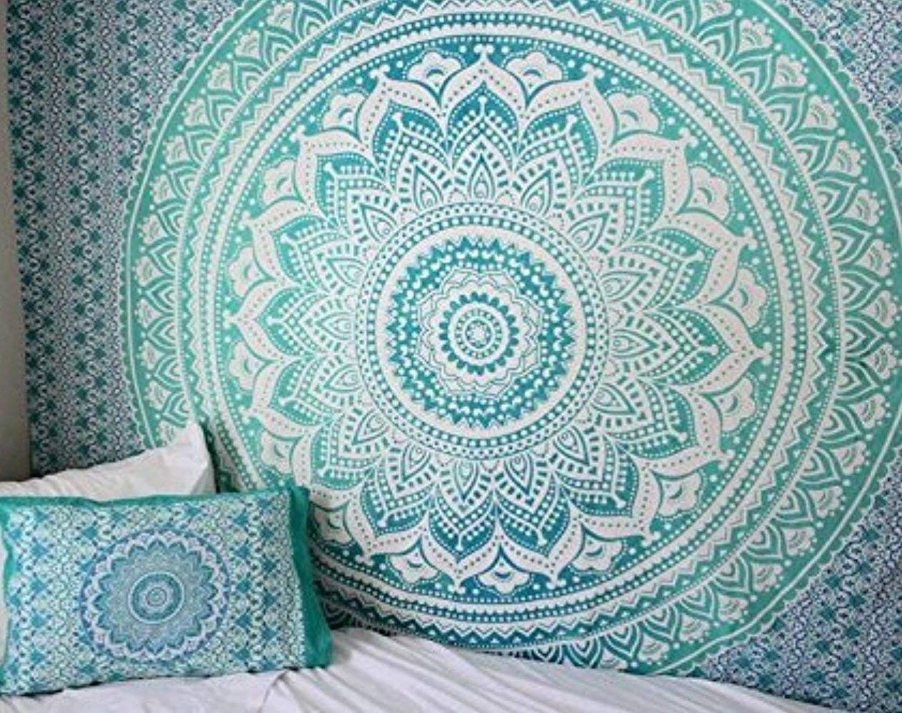 RAJRANG Ombre Mandala Tapestry - 127 x 152 cm Small Wall Hanging Art Decor Tapestries Beach Cloth for Bedroom Elegant Boho Living Room Decoration - Sea Green