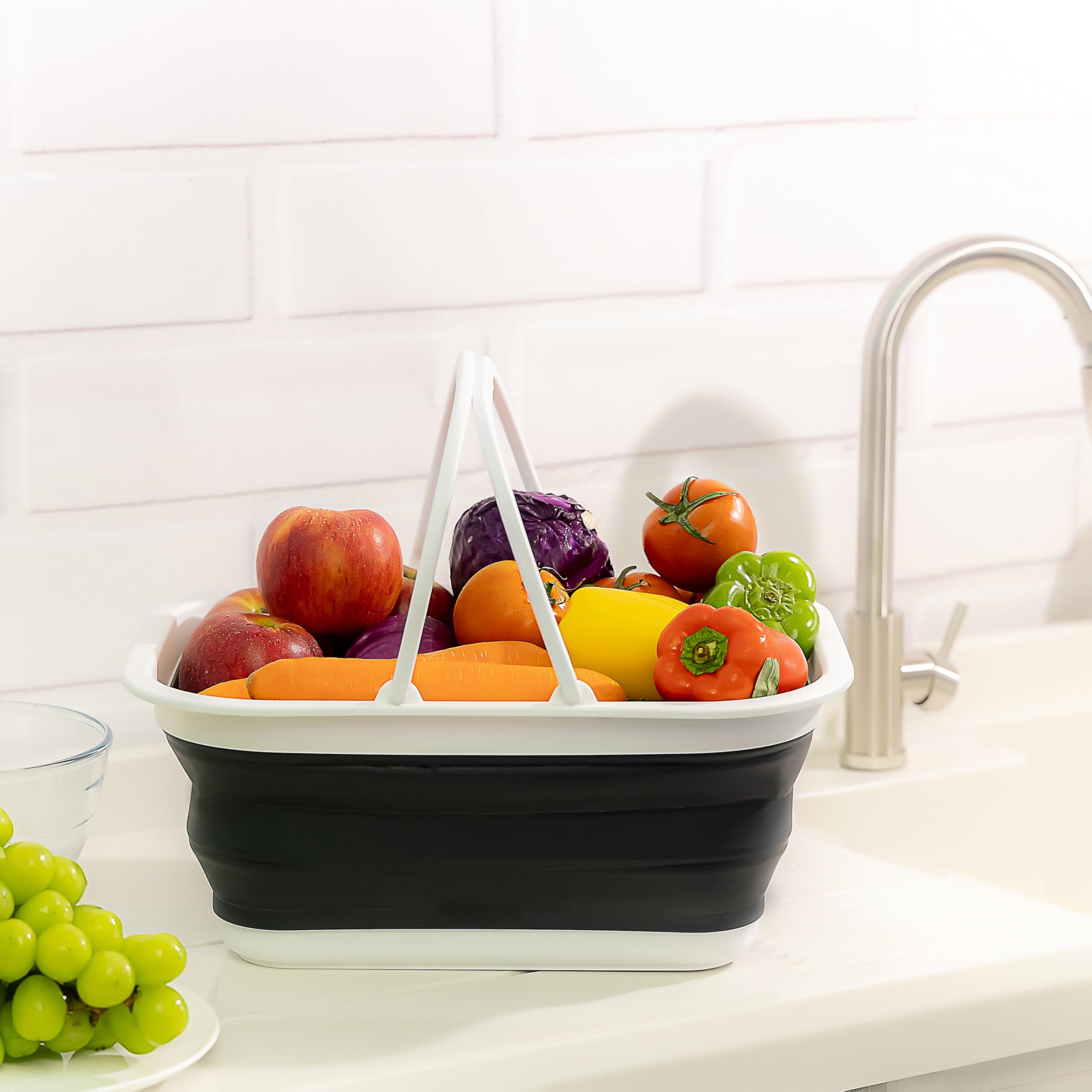 SAMMART 15.5L Collapsible Tub with Handle - Portable Outdoor Picnic Basket/Crater - Foldable Shopping Bag - Space Saving Storage Container (Black)