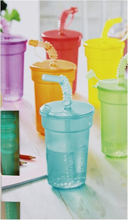 Tchibo Tcm 6 X Becher Kunststoffbecher Plastikbecher Mit Strohhalm Deckel Amazon De Kuche Haushalt