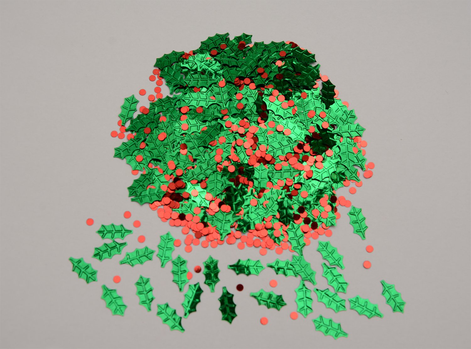 Christmas Foil Table Confetti Decorations Craft Sprinkles (Holly with Berries)