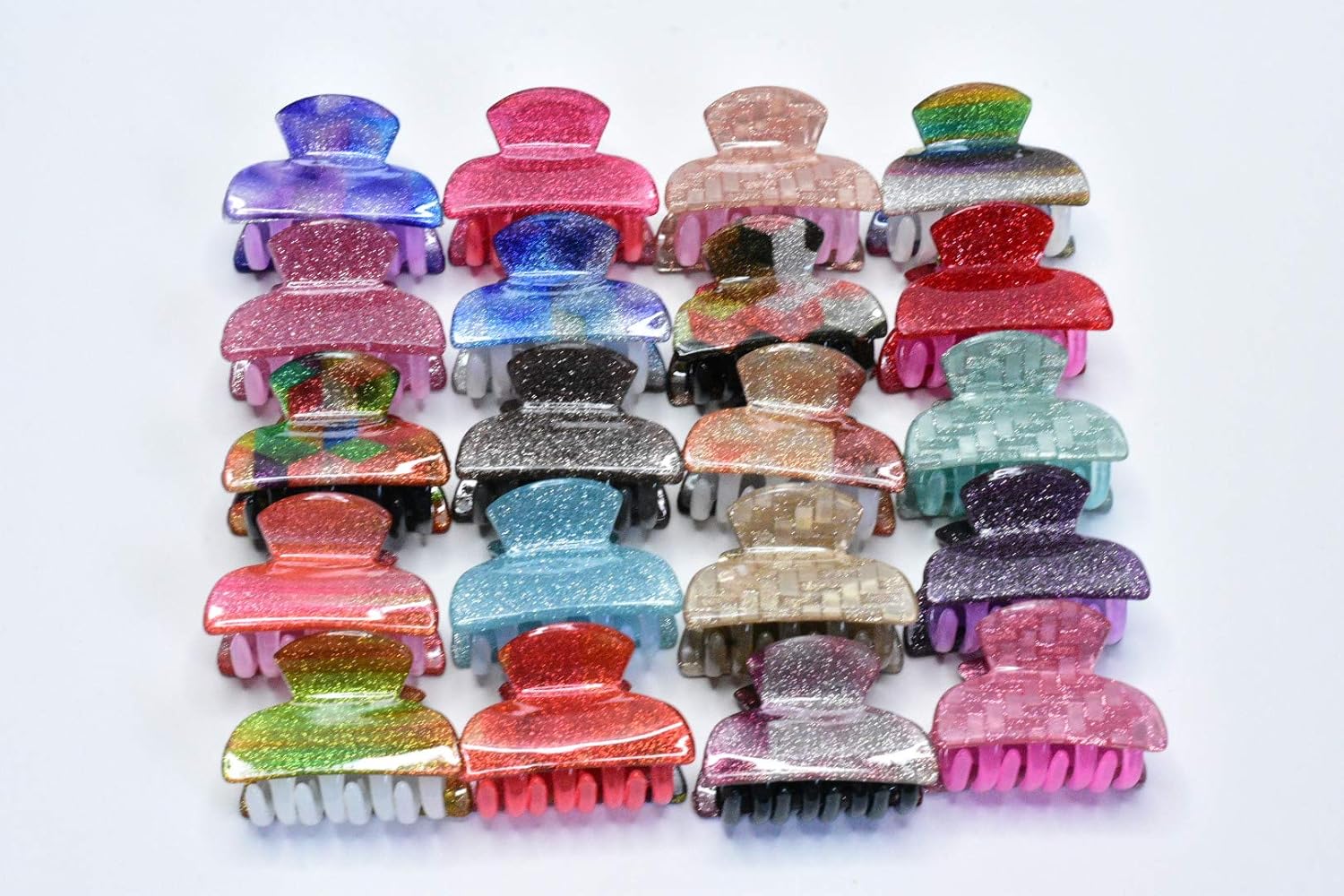 Zilyan Medium Assorted Colors Hair Claw Clips For Women and Girls 4 Pcs : Beauty