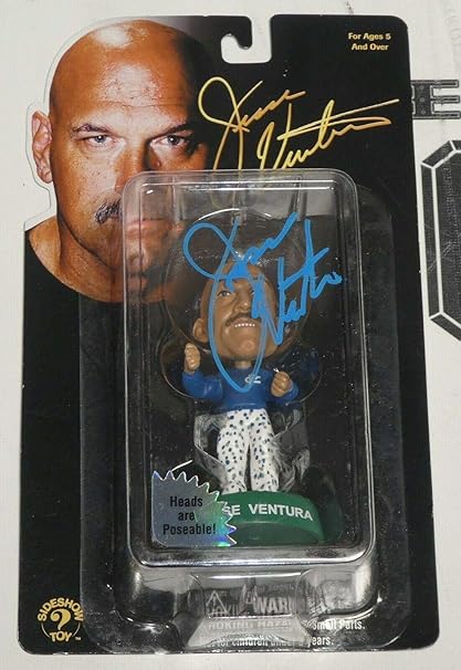 little figurines with big heads