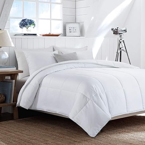 Amazon Com Hombys Lightweight Cooling Bamboo Comforter Queen Size Quilted Down Alternative Comforter Duvet Insert 100 Bamboo Cover With 8 Corner Tabs Summer Comforter For Night Sweats For Hot Sleepers Kitchen Dining