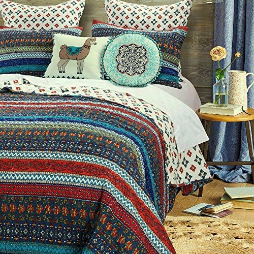 Boho Chic Quilt Set with Shams 3 Piece Brushed Microfiber Chevron Stripe Floral Design Bohemian Bedding Luxury Reversible Quilted Bedspread Dark Blue Red Oversized King Size- Includes Bed Sheet Straps