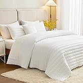 HiSnug White Queen Size Quilt Bedding Set, Reversible Lightweight Bed Spreads Oversized Queen Quilted Bedspread for All Seasons, Soft Washable, 3 Pieces, 1 Quilt (90x96 in) & 2 Pillow Shams (20x26 in)