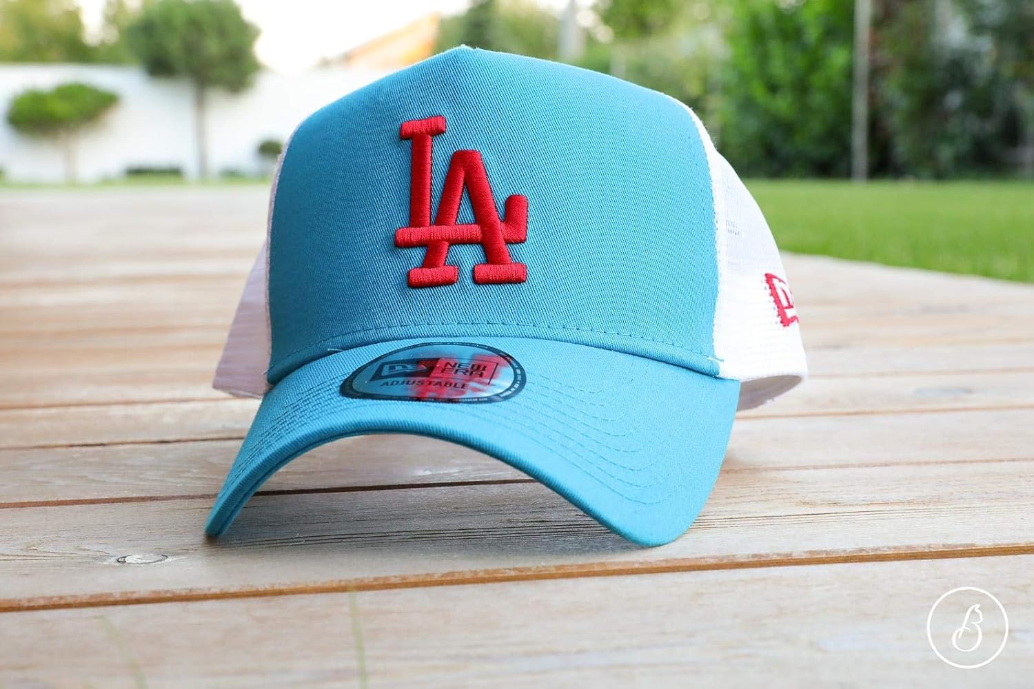 red white and blue dodgers hat