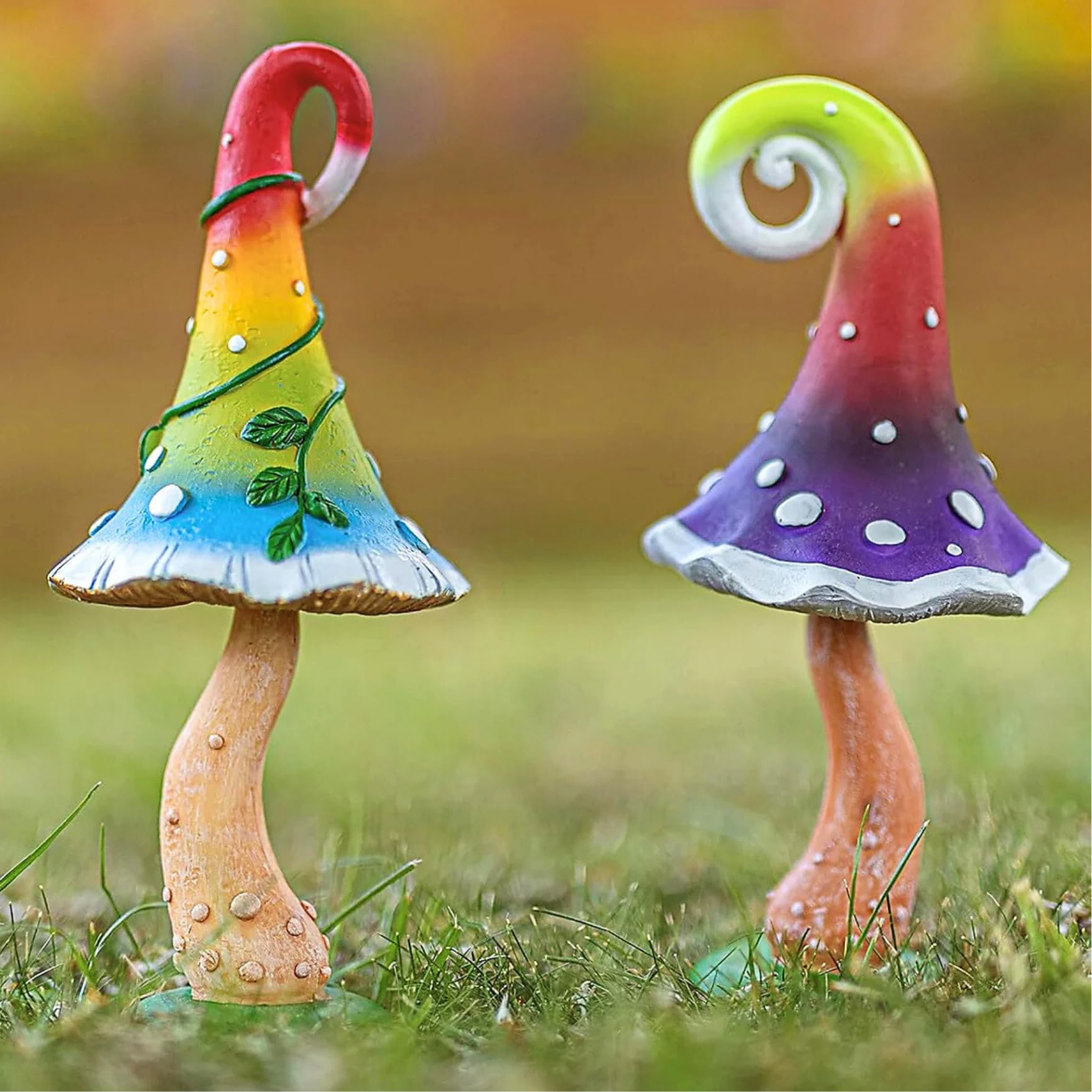 Garden Mile Set of 2 Toadstool Mushroom Garden Ornaments Outdoor Toadstool Mini Statues - Weatherproof Resin Realistic Mushroom for Plant Pot Patio Flowerbed garden decor