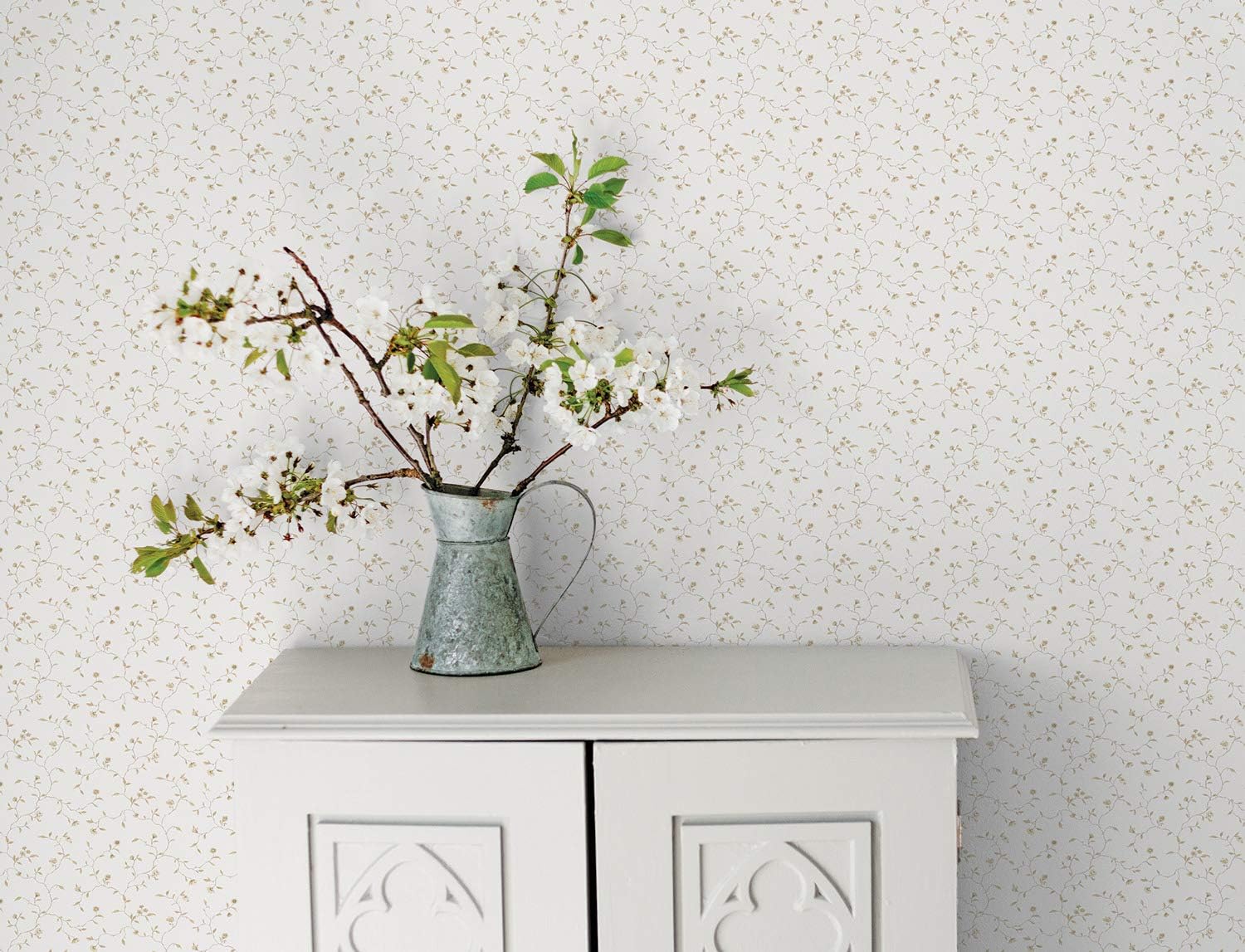 Galerie G67924 Miniatures 2 Small Flower Vines Design Wallpaper, Brown/White, 10m x 53cm - Image 3