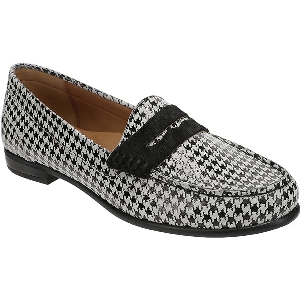 Amazon.com | ARRAY Katie Women's Slip On, 5 B(M) US, Black