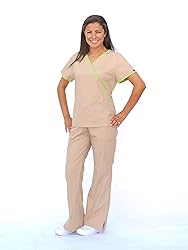 Reina 1006 Mini Wrap top w/Invisible Pockets and