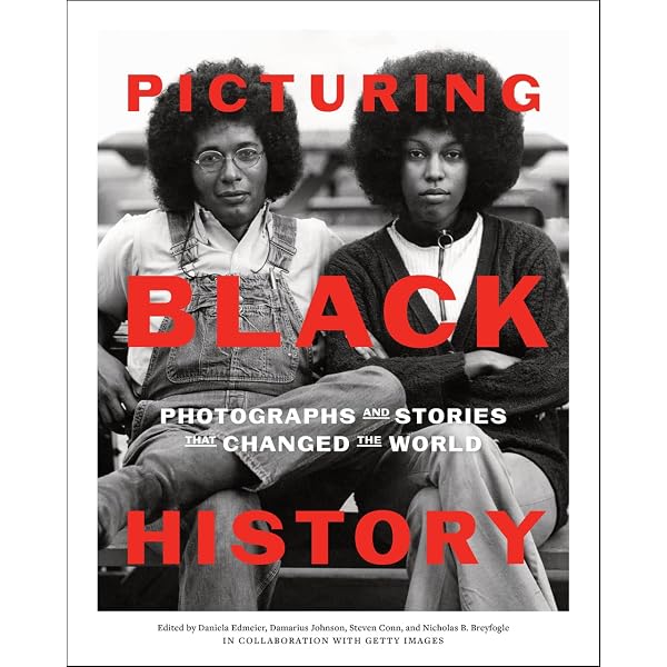 Black: A Celebration of a Culture: Willis, Deborah: 9781510760158