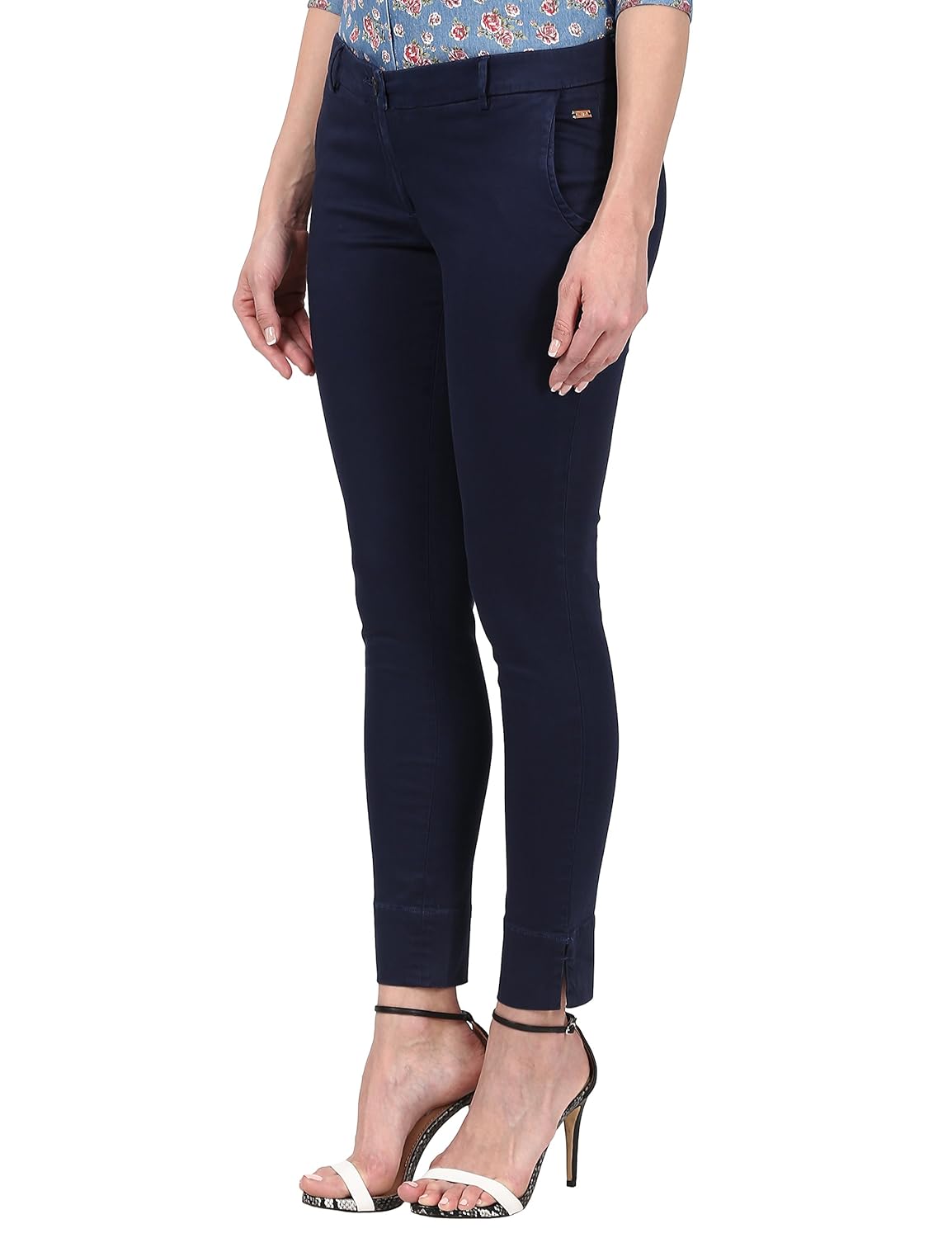 park avenue woman tapered pants