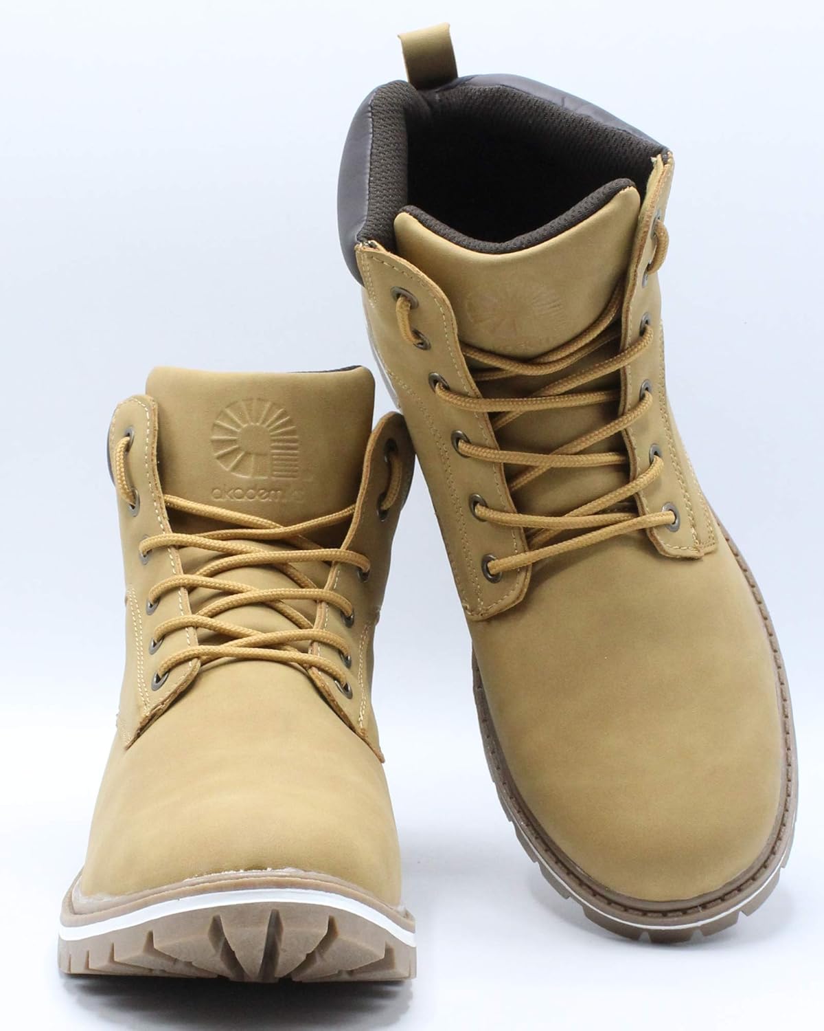 akademiks snow boots