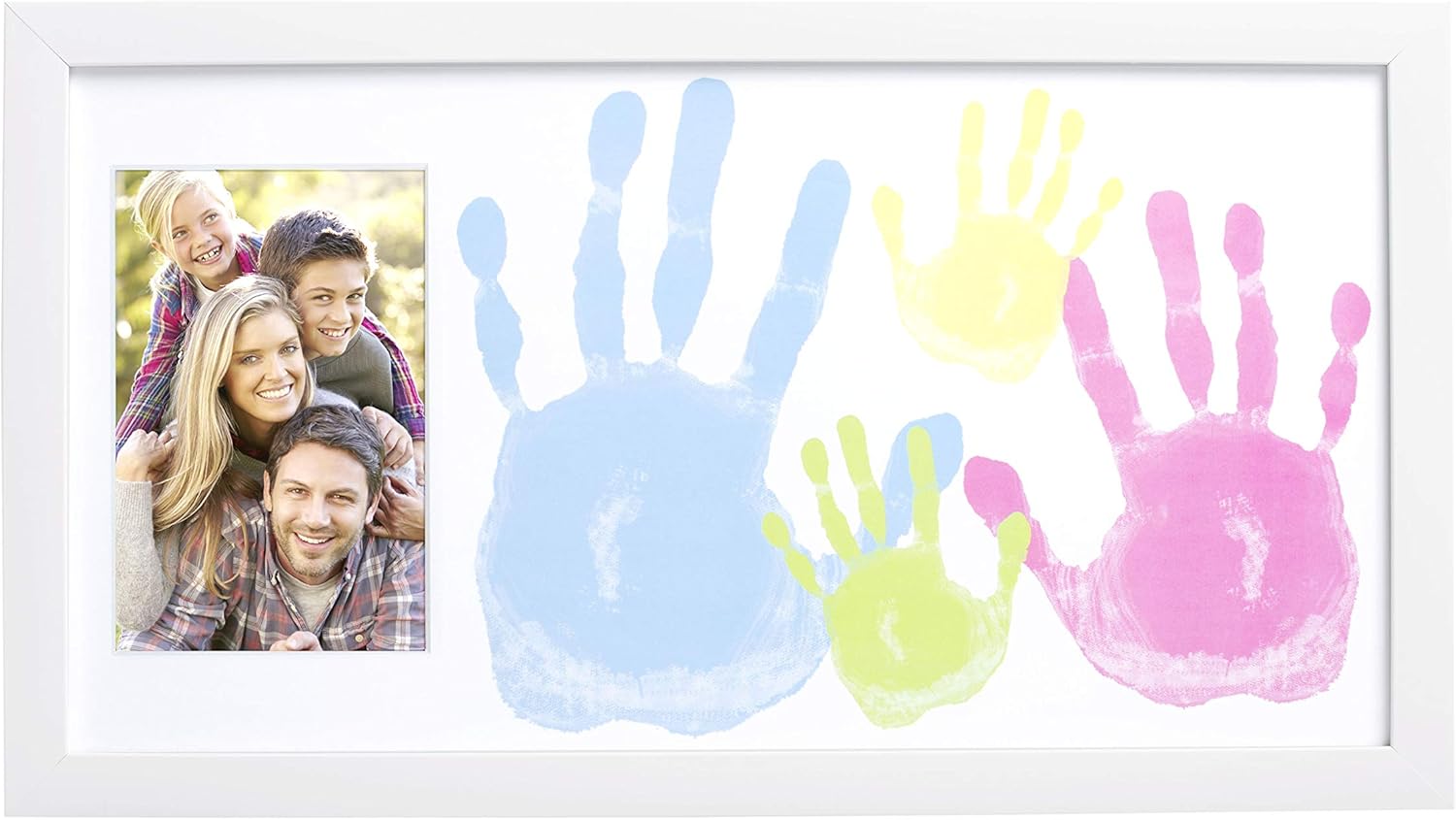 Доска с отпечатками рук краской