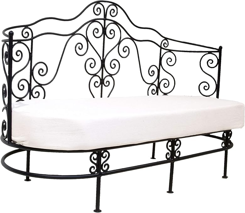 Amazon De Orientalisches Zweisitzer Lounge Sofa Andalous 120cm Gross Orientalische Sitzecke 2 Sitzer Inklusive Auflage Sofakissen Marokkanische Gartensofa Gartenmobel Fur Garten Terrasse Oder Balkon