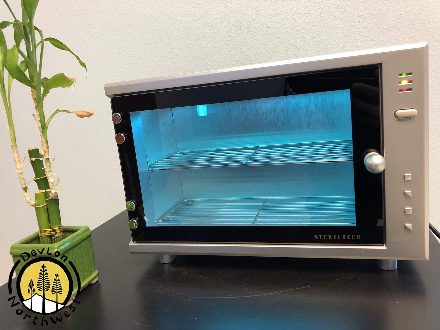 UV Sterilizer Cabinet Professional Tool Sanitizer Skin Spa Care Salon Equipment: Beauty