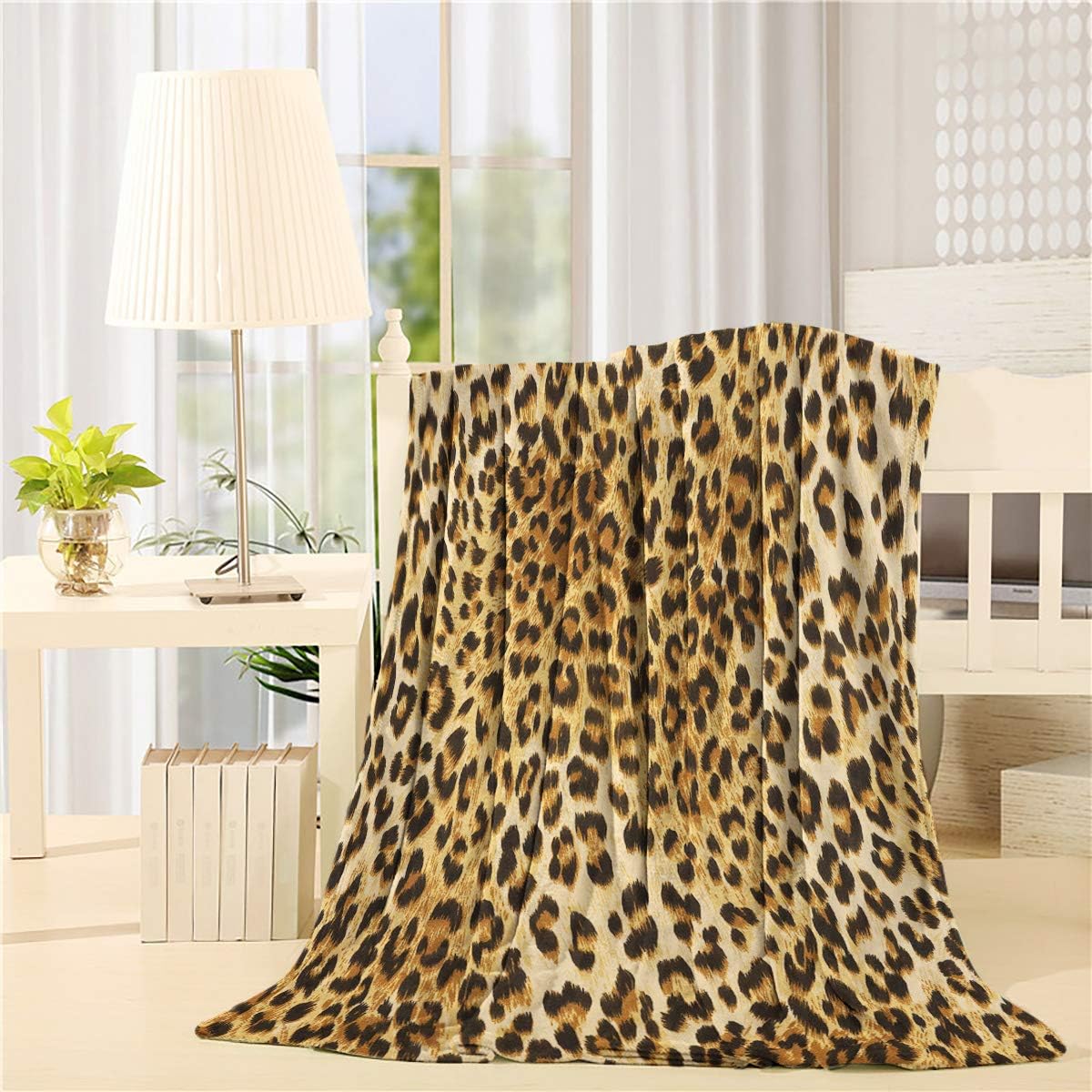 Plush Throw Blanket 40x50 inches Leopard Print Bed Blanket Soft Warm Blankets for All Seasons, Lightweight Travelling Camping Throw Size for Kids Adults, Natural Wildlife Safari Decorations Big Cat