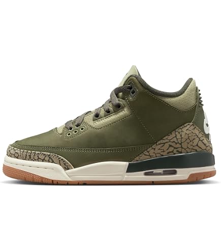 Amazon.com | Air Jordan 3 Retro Green Glow Big Kids' Shoes (DM0967