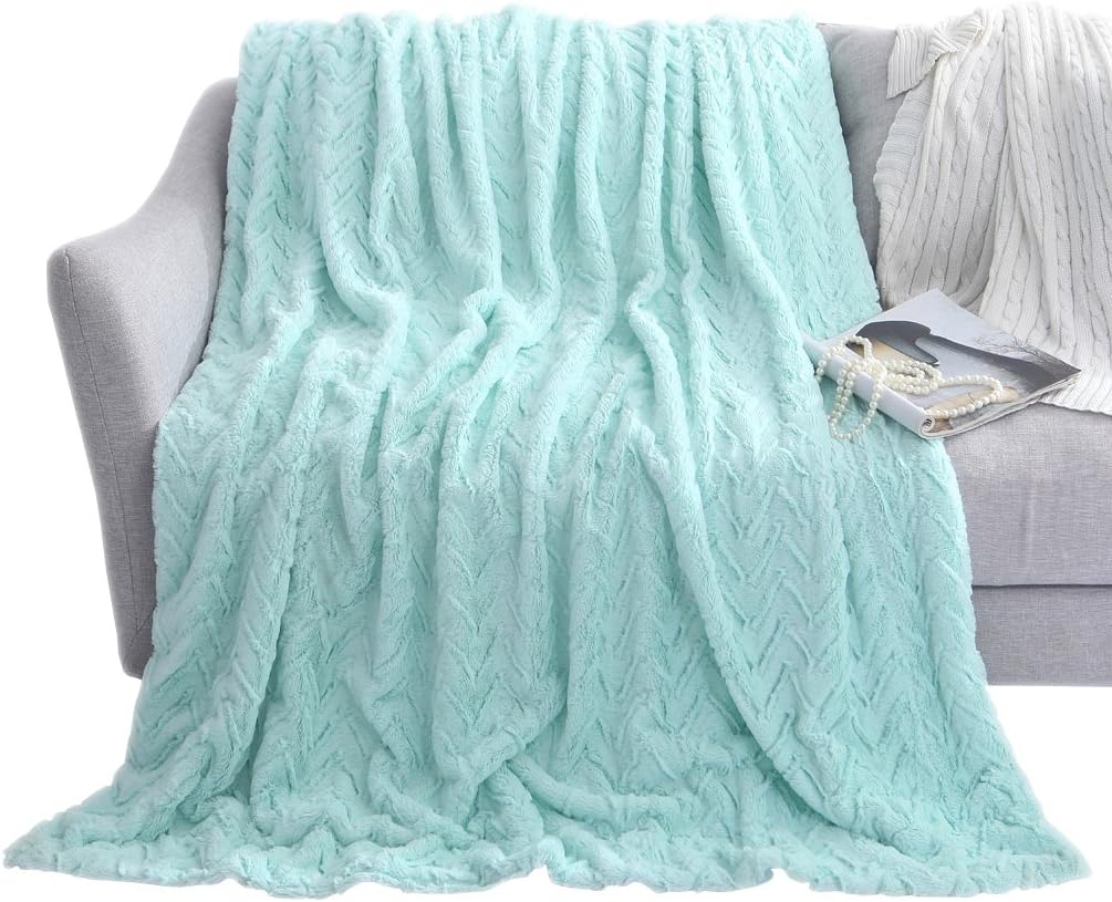 LIFEREVO Luxury Faux Fur Throw Blanket Chevron Brushed Fleece with Crystal Velvet Mink Reversible, Super Soft, Smooth and Cozy Warm for All Seasons (Aqua, 51"X61")