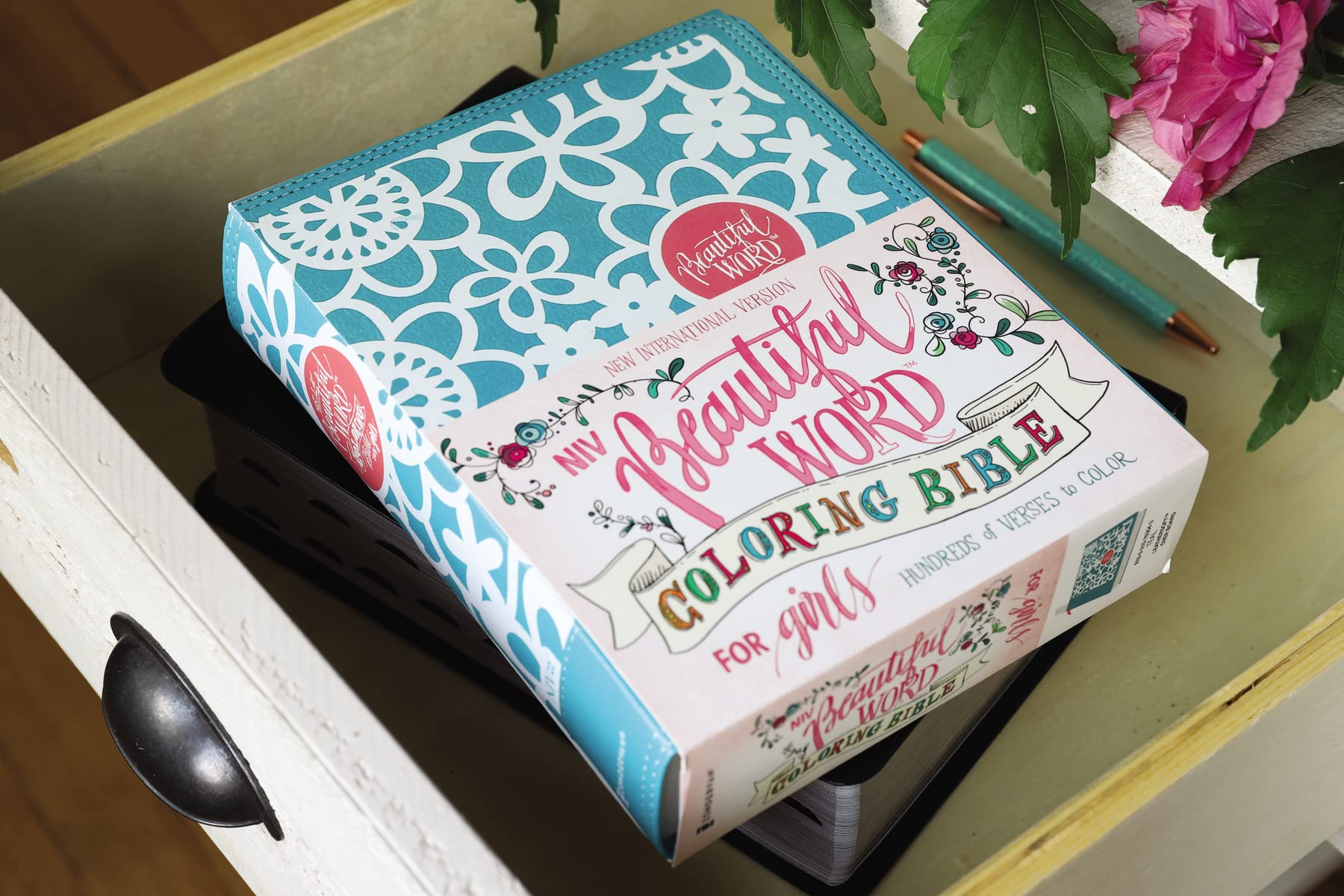 NIV, Beautiful Word Coloring Bible for Girls, Leathersoft over Board, Teal: Hundreds of Verses to Color NIV, Beautiful Word Coloring Bible for Girls, Leathersoft over Board, Teal: Hundreds of Verses to Color Hardcover