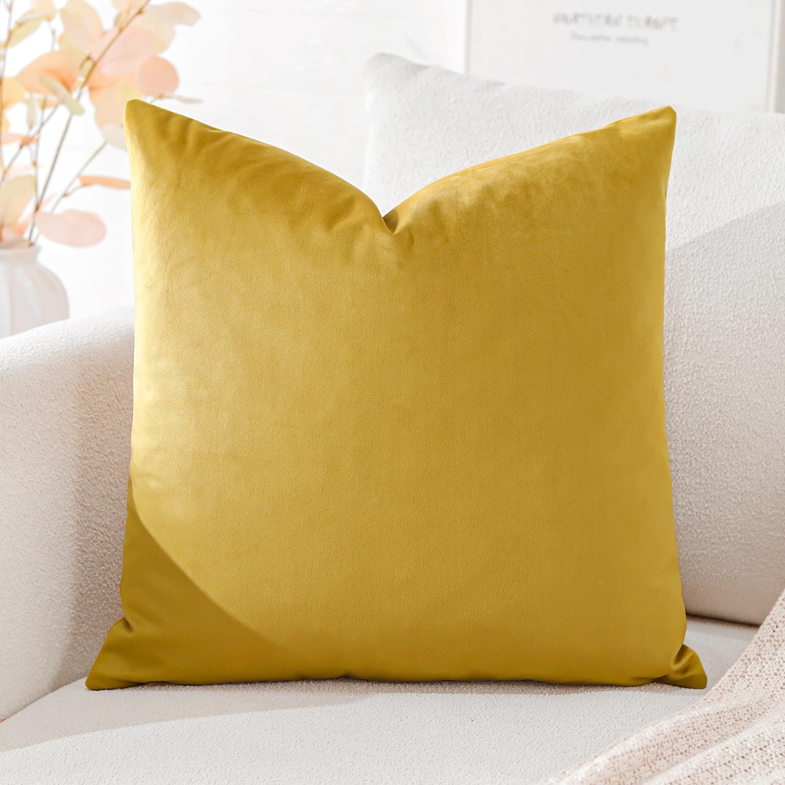 Artscope Luxury Velvet Cushion Covers Super Soft Decorative Square Throw Pillow Covers Case Cushion Covers for Sofa Couch Bedroom Car Decor 40x40cm Gold