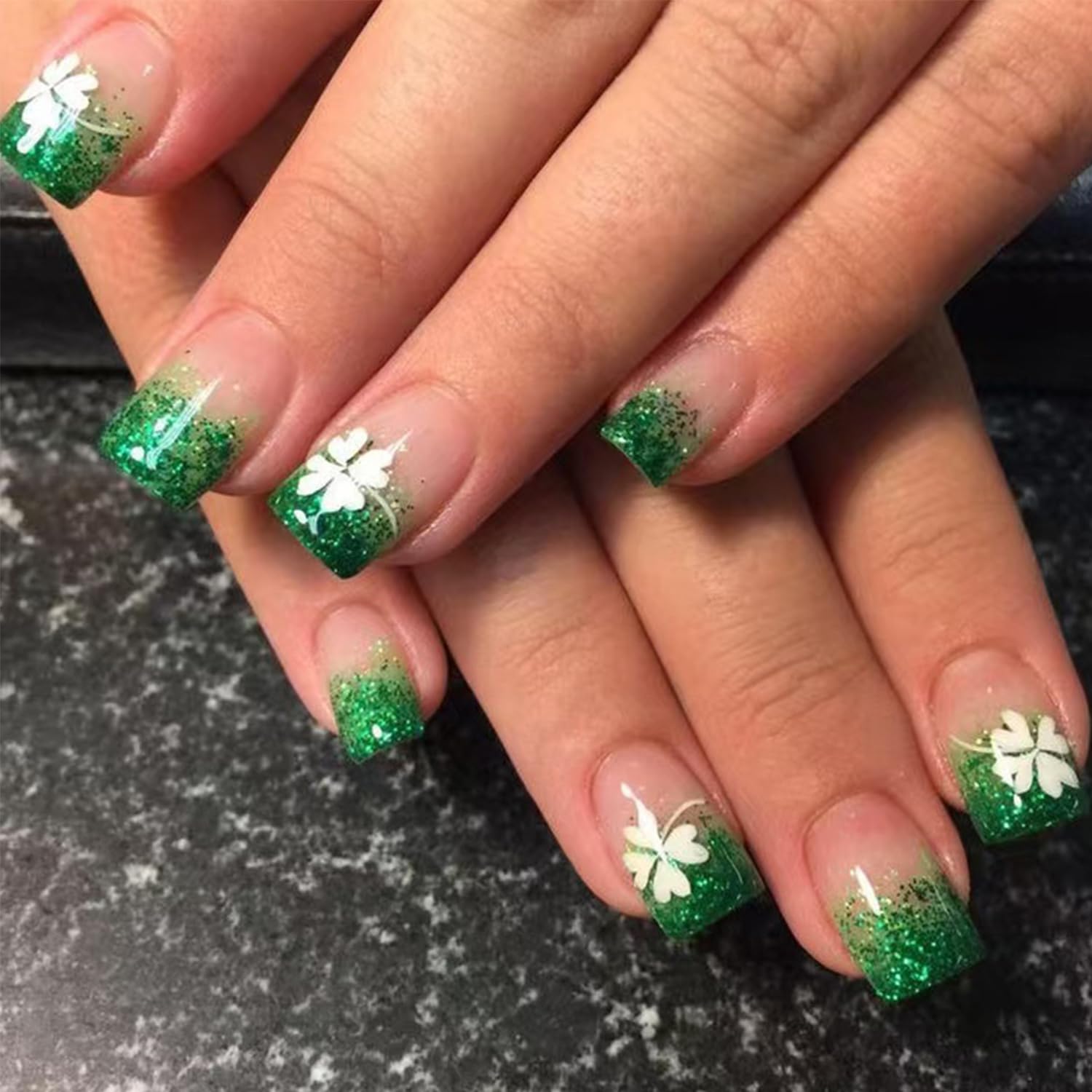 24Pcs St. Patrick's Day Press on Nails Short Square Fake Nails Irish Holiday Nails Design Green Glitter French Tip Glue on Nails Lucky Shamrock Acrylic False Nails Decorations for Women Girls