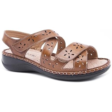 size 9 wide fit sandals