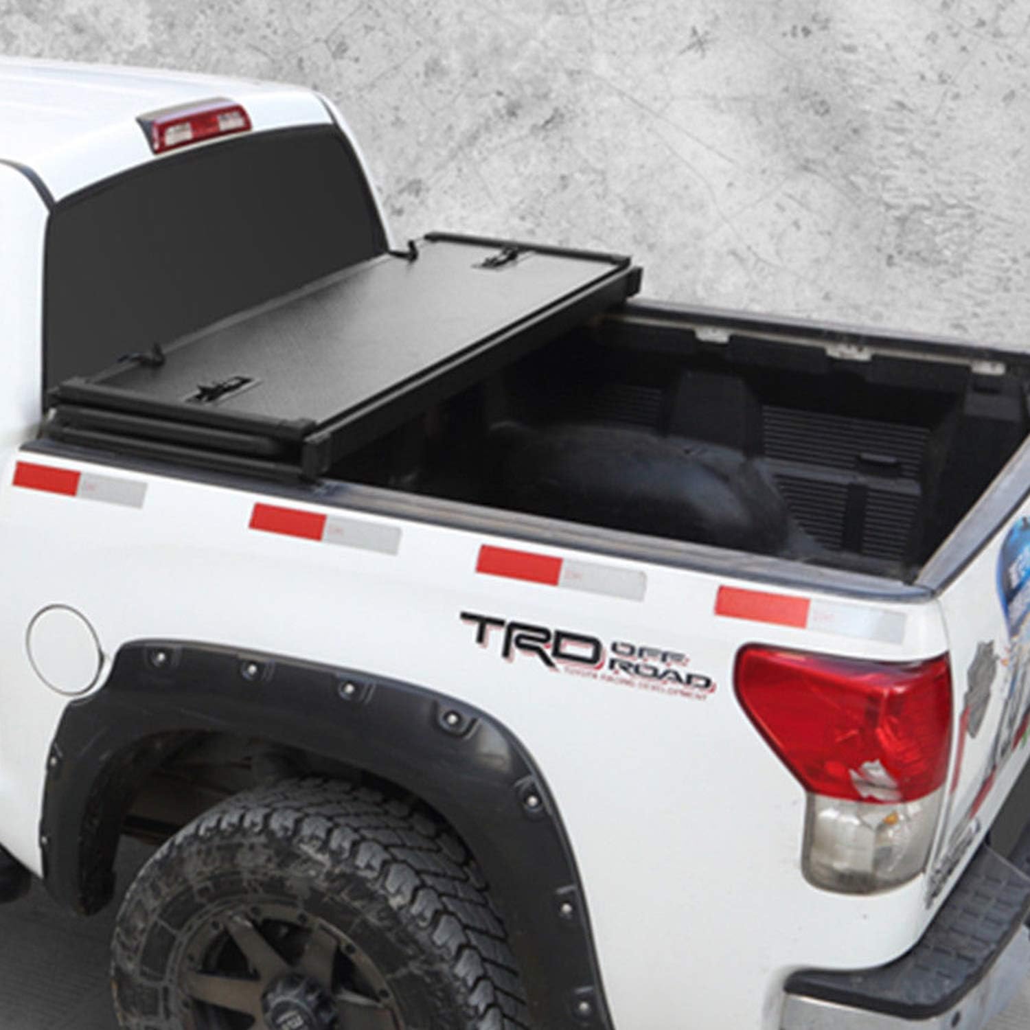 Amazon Com Jdmspeed New Lock Hard Solid Tri Fold Tonneau Cover 5 5ft Truck Bed Replacement For Ford F 150 2004 2014 Automotive