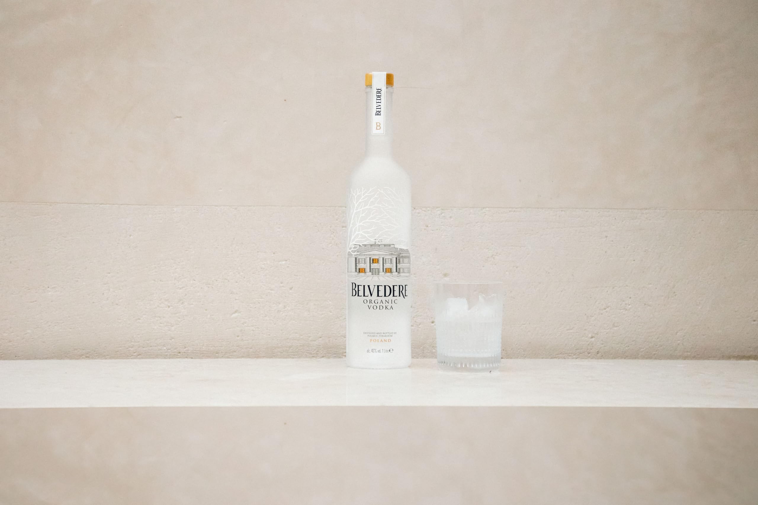 Belvedere Organic Vodka, 70cl | Bio-Premium-Vodka aus polnischem Roggen | Elegant & samtig | Für Cocktails & Pur genießen 3