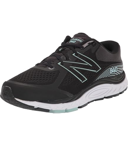 Amazon.com | New Balance Women display picture 1
