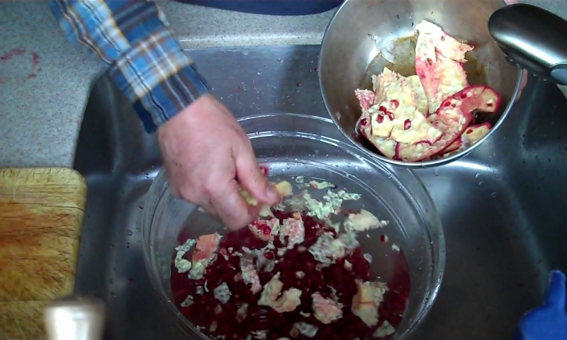 Pomegranate Deseeder - Thumbnail 4