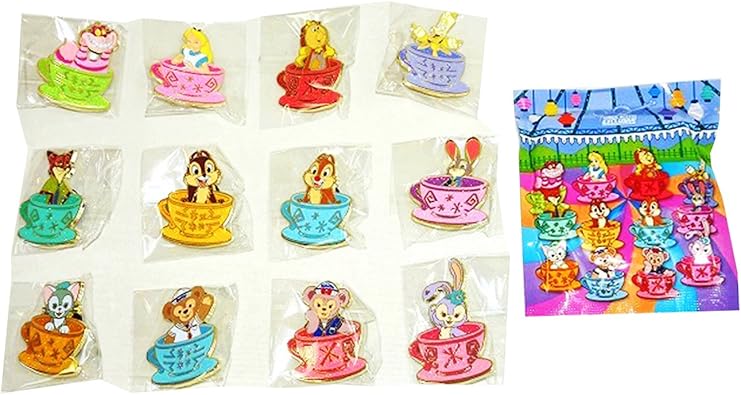 Amazon Co Jp ディズニー Disney 非売品ピンバッジ 2個入り 12種類 アソート お楽しみ 香港 Hkdl 海外ディズニー限定 シューズ バッグ