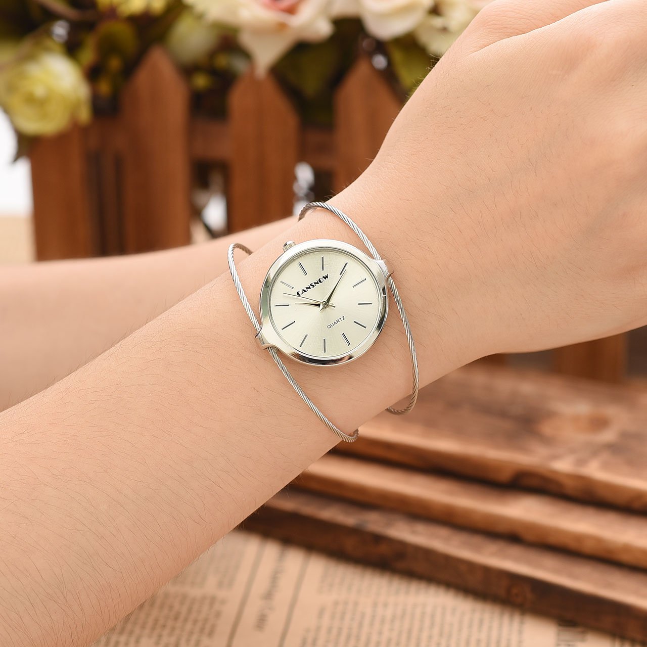 JSDDE Montre Femme Montre Double bracelet Montre à la Mode Bracelet en Alliage Quartz Analogue