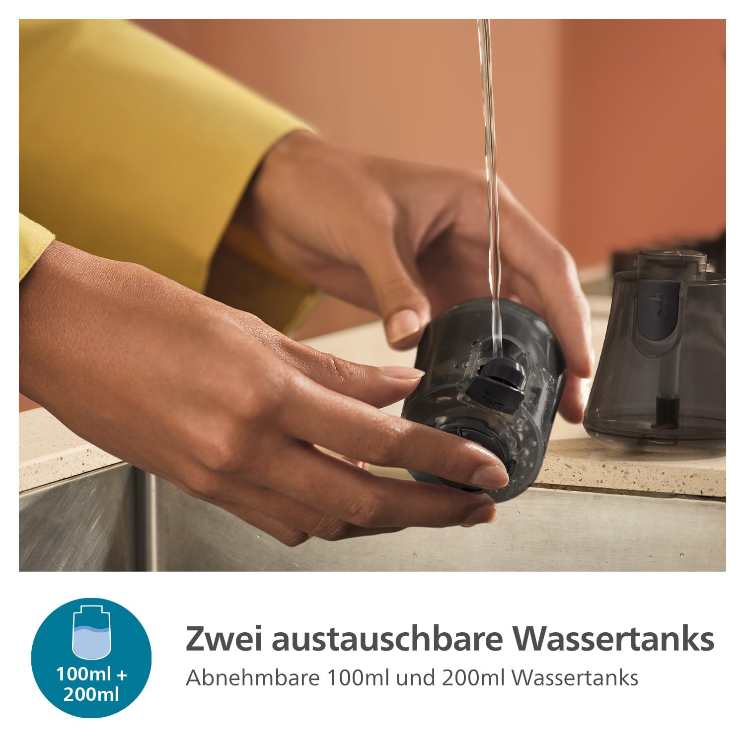 Philips Steamer 7000 Series - 1500W, 28 g/min Dampfleistung, zugespitzte Heizplatte aus Metall, 2 abnehmbare Wassertanks, inkl. Handschuh/StyleMat, Schwarz (STH7060/80) 4