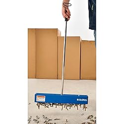 Global Industrial 20"W Magnetic Nail Sweeper With