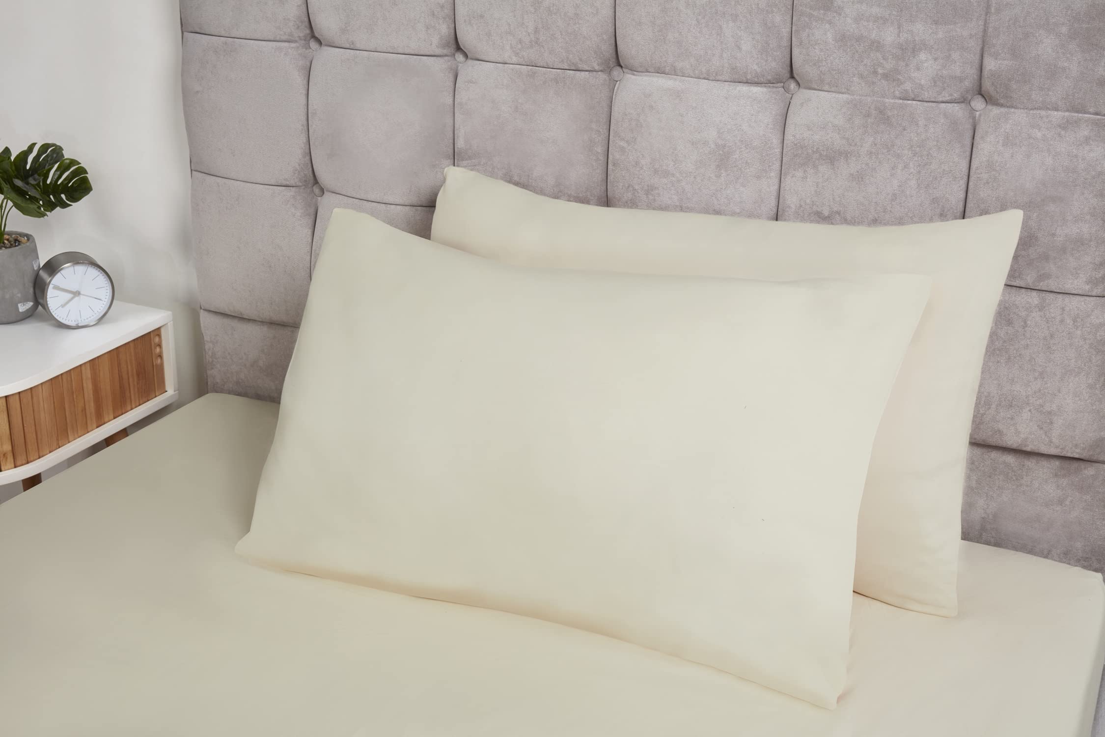 Emma Barclay Lyla Pillowcase Pair in Cream