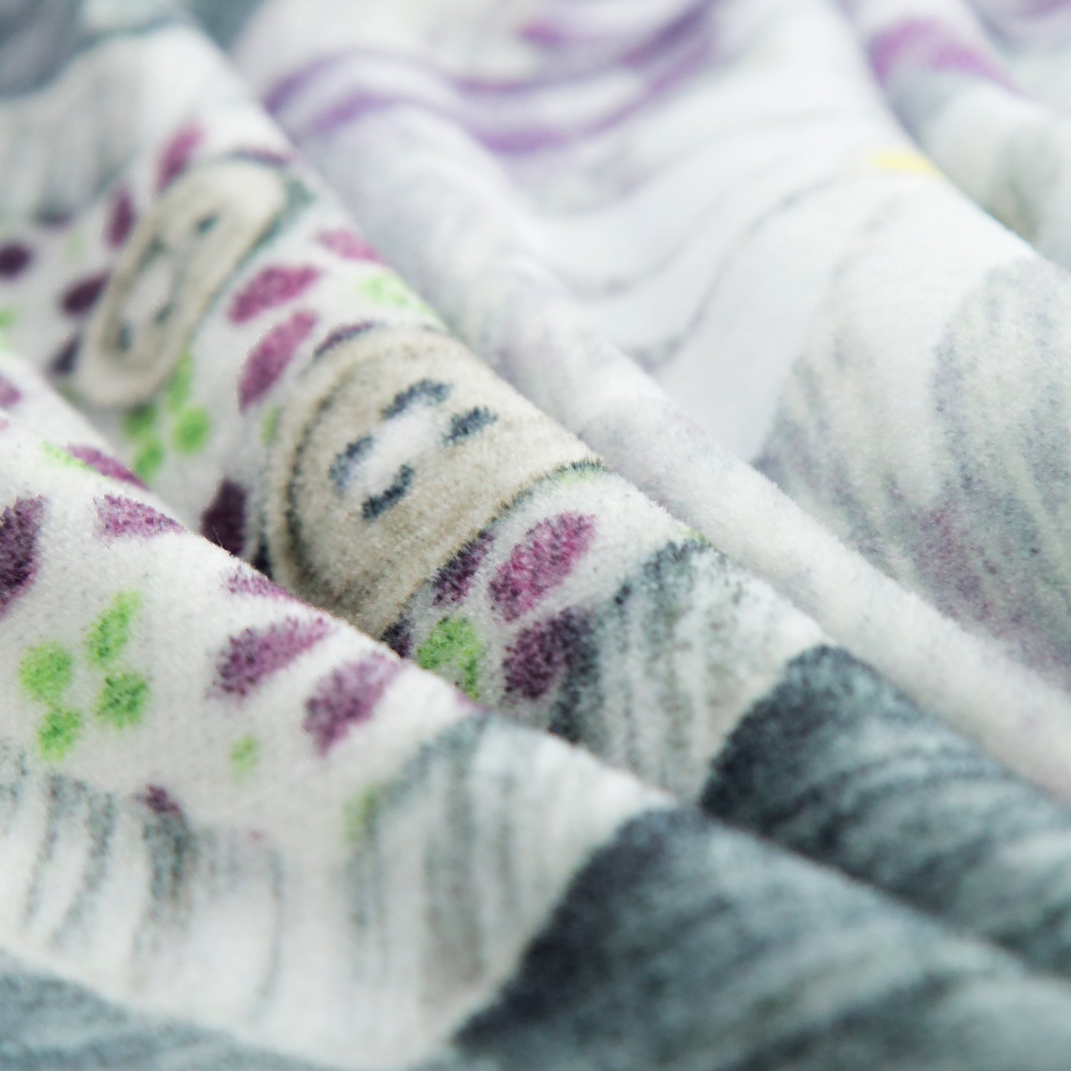 Printed Flannel Throw Blanket \