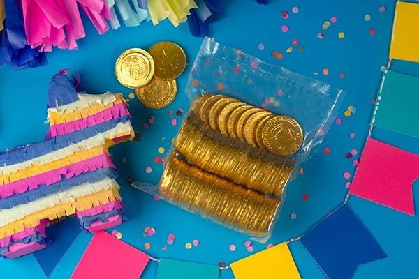 NUCITA MONEDAS GOLD BAGS | 75-77 TOTAL COINS | CHOCOLATE FLAVORED CANDY COINS | BIRTHDAYS, WEDDINGS & HANUKKAH | 1 POUND (PACK OF 1)