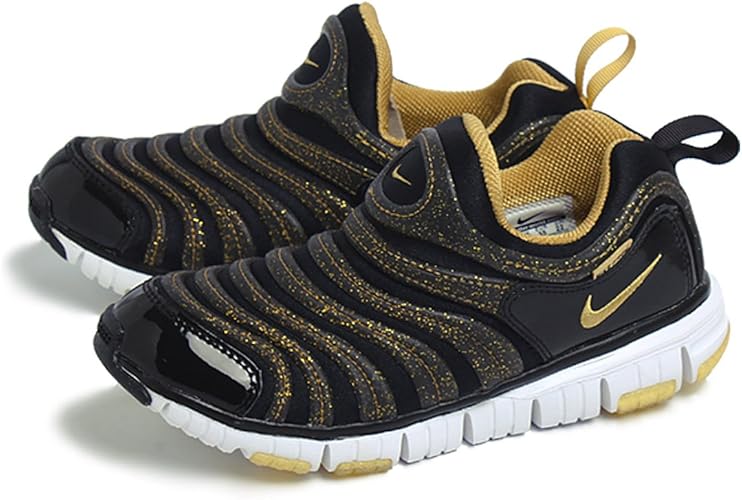 Amazon Nike ナイキ スニーカー ダイナモ フリー キッズ ブラック Mゴールド 1 071 21 0cm 運動靴 スニーカー