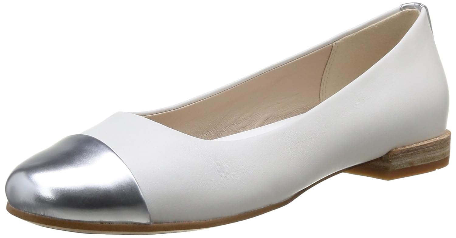 clarks white pumps