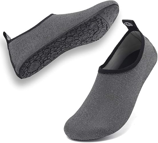 Amazon.com: Welltree - Calcetines acuáticos para hombre y ...
