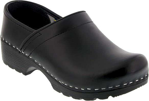 women's black leather clogs