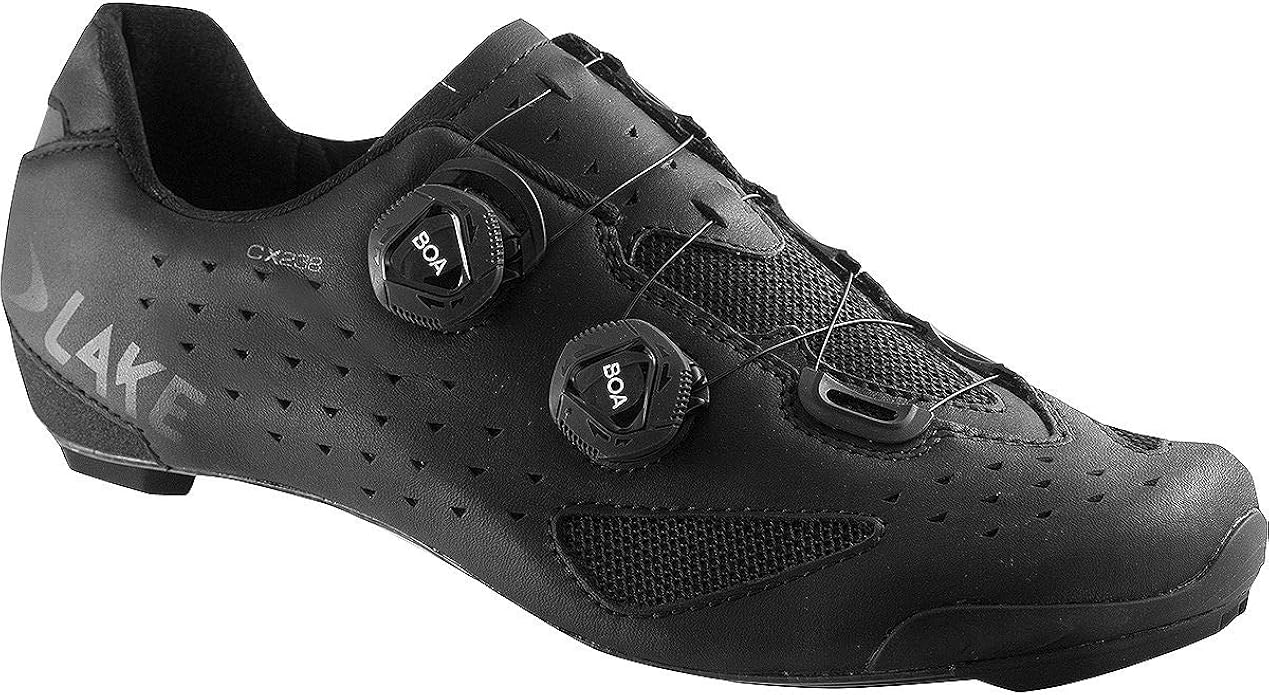 wide cycling cleats