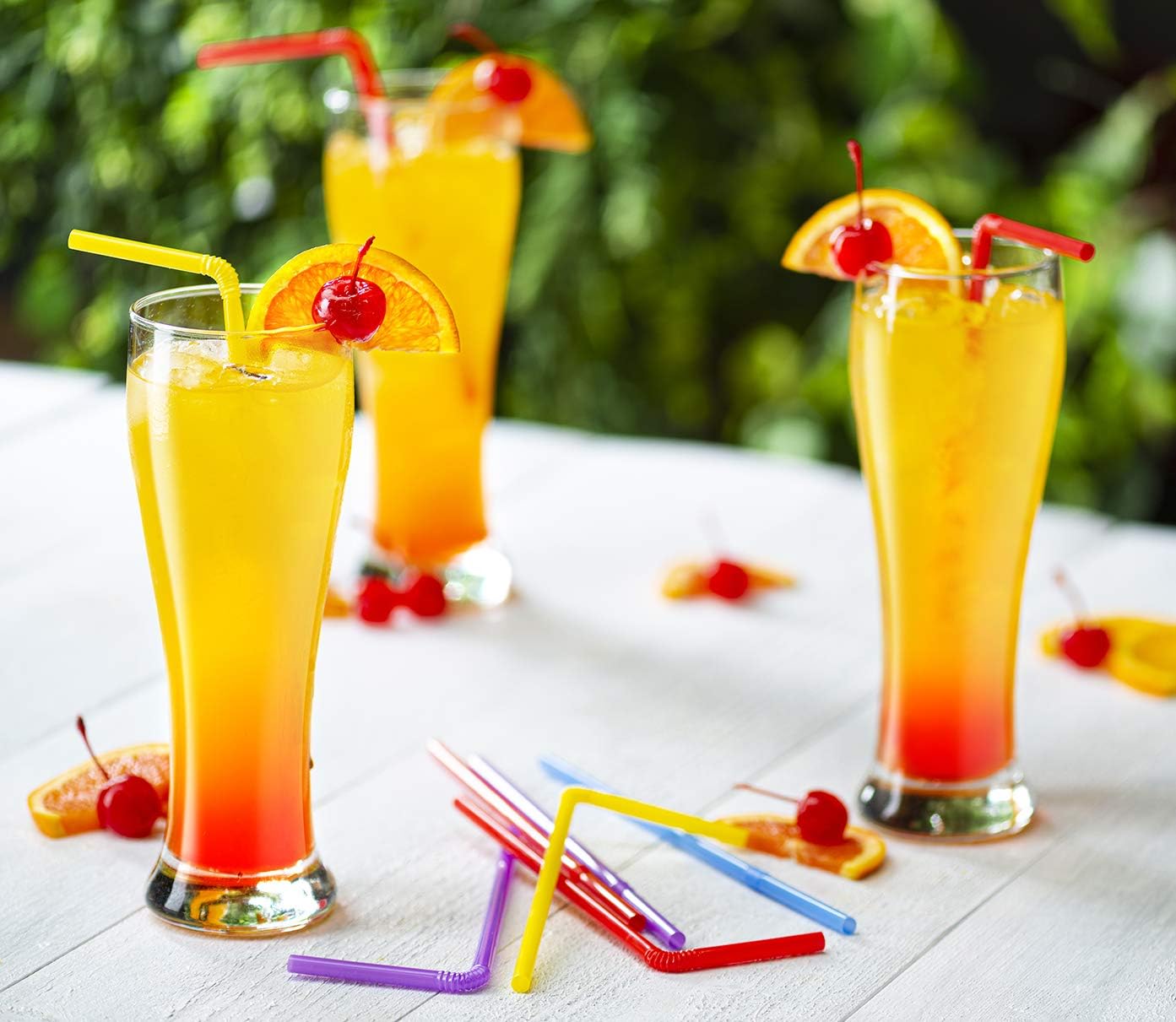 [500 Pack] Flexible Disposable Plastic Drinking Straws - Assorted Colors: Kitchen & Dining